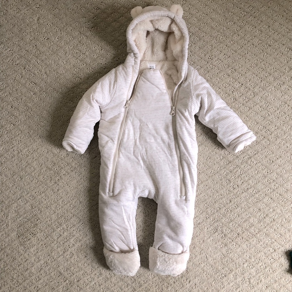 Baby Gap sherpa lined baby bunting - size 3-6 months